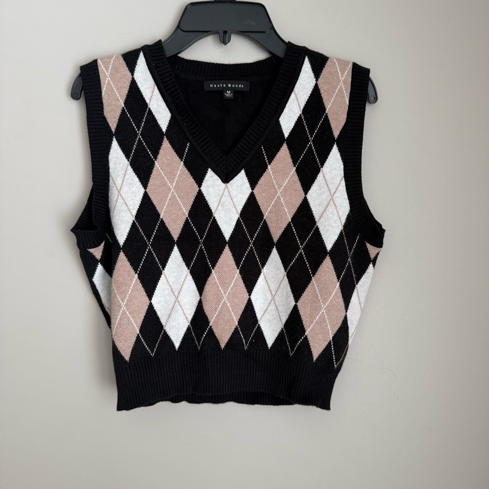Black White & Tan Sleeveless Argyle Plaid V-neck Sweater Vest